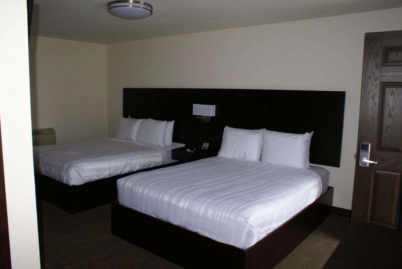 Boarders Inn & Suites By Cobblestone Hotels - Syracuse Екстериор снимка