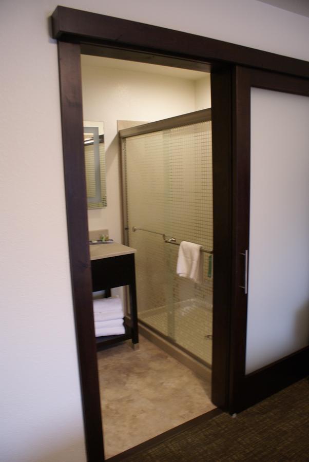 Boarders Inn & Suites By Cobblestone Hotels - Syracuse Екстериор снимка