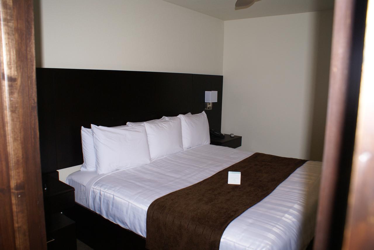 Boarders Inn & Suites By Cobblestone Hotels - Syracuse Екстериор снимка