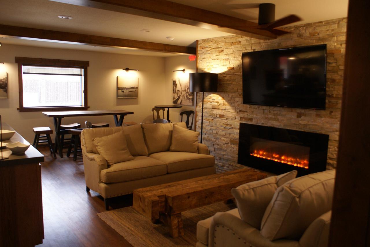 Boarders Inn & Suites By Cobblestone Hotels - Syracuse Екстериор снимка