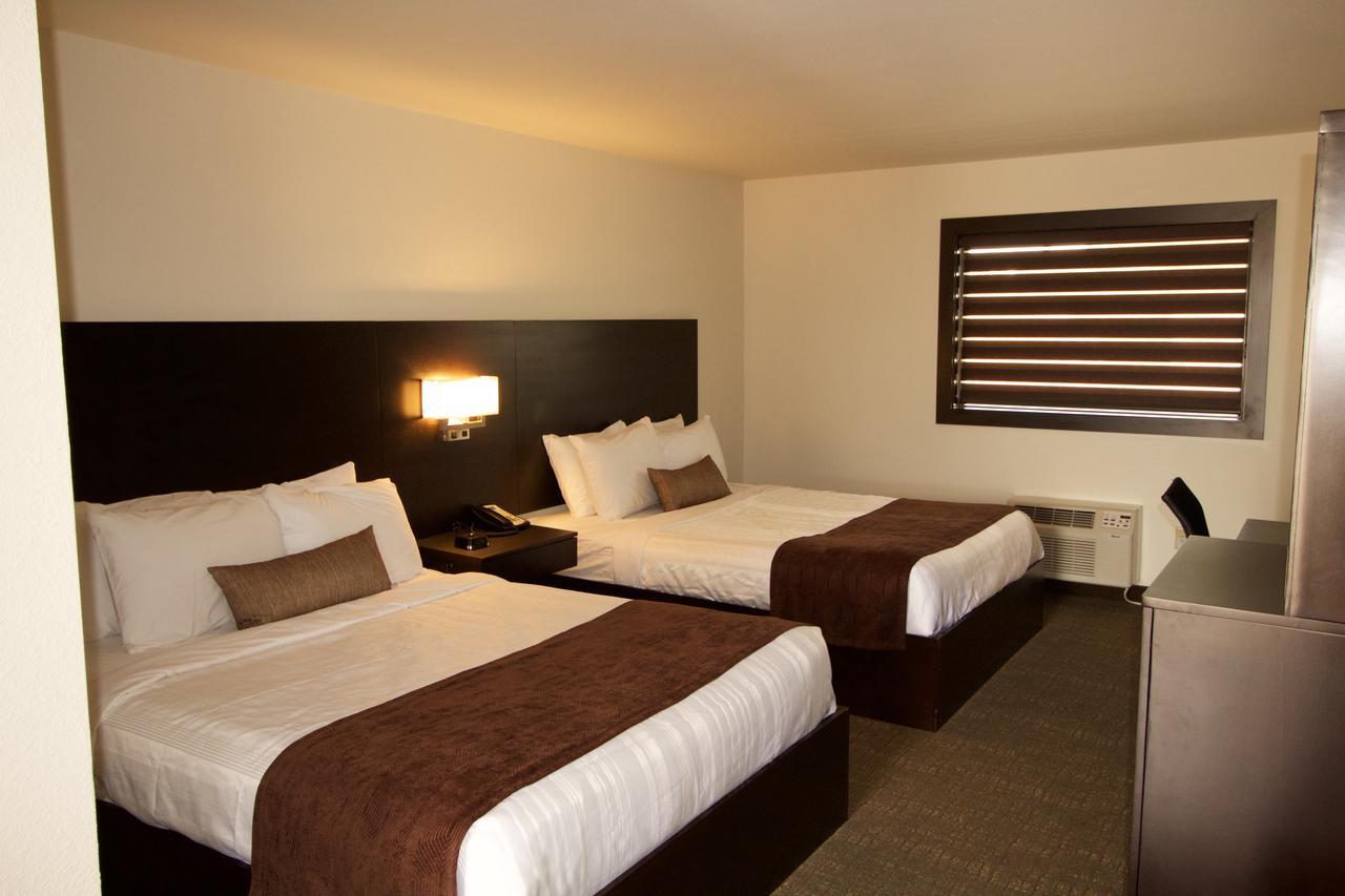 Boarders Inn & Suites By Cobblestone Hotels - Syracuse Екстериор снимка