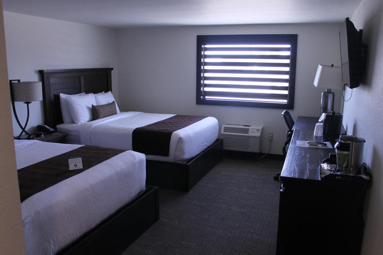 Boarders Inn & Suites By Cobblestone Hotels - Syracuse Екстериор снимка