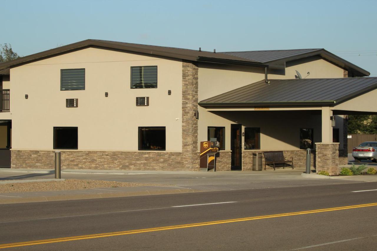 Boarders Inn & Suites By Cobblestone Hotels - Syracuse Екстериор снимка