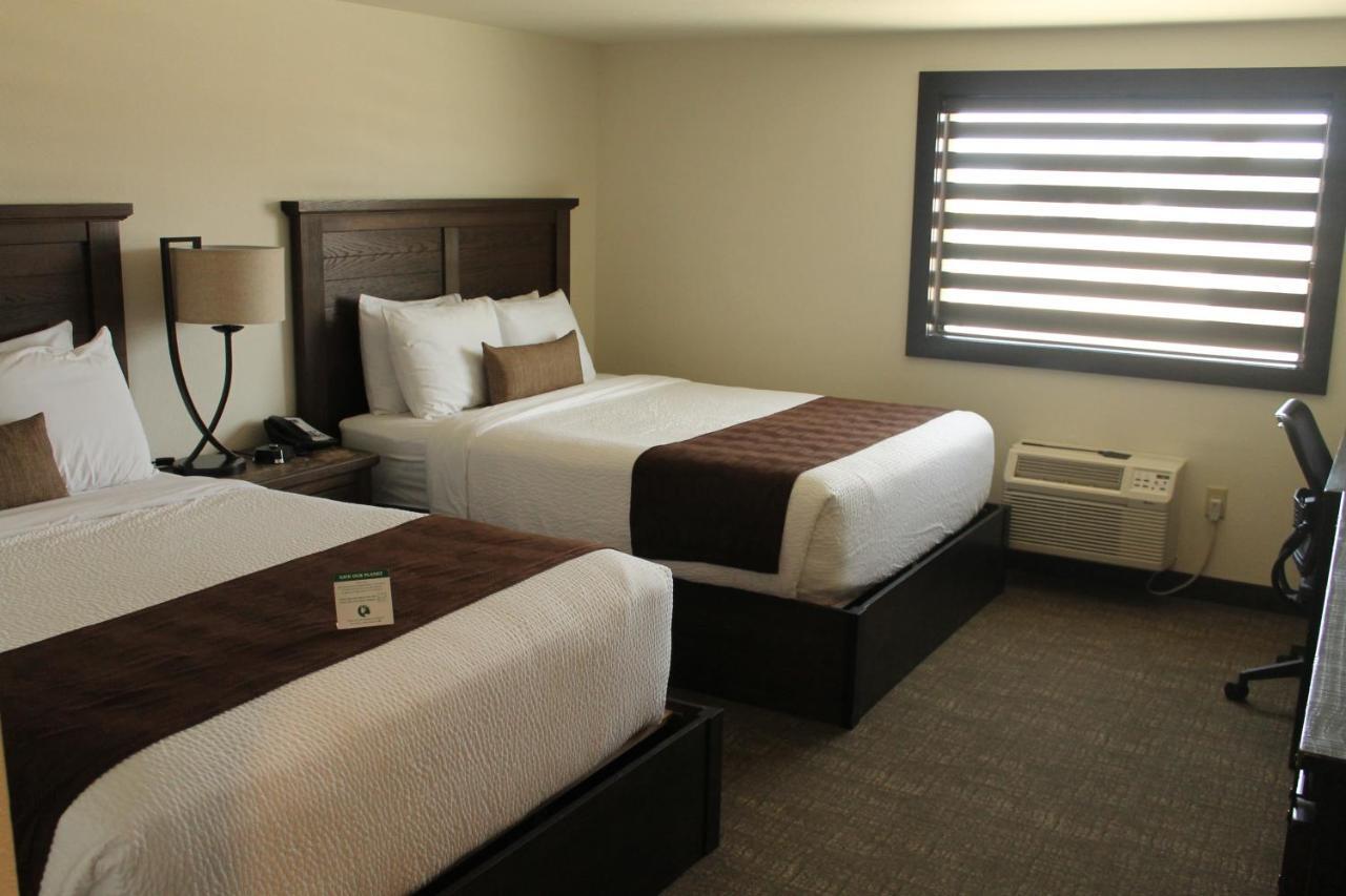 Boarders Inn & Suites By Cobblestone Hotels - Syracuse Екстериор снимка