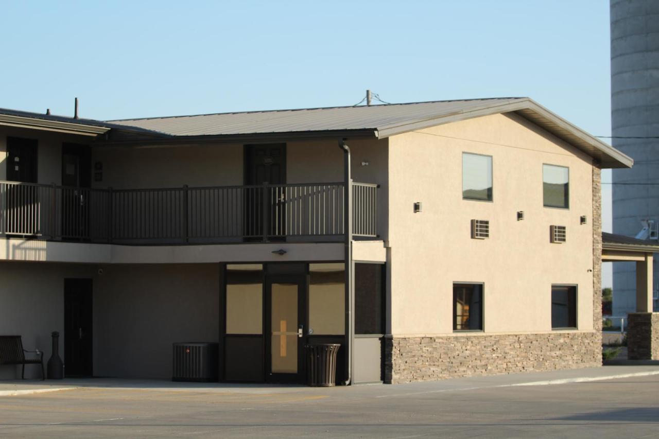 Boarders Inn & Suites By Cobblestone Hotels - Syracuse Екстериор снимка